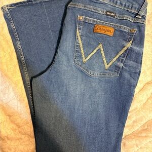 Wrangler Women's Retro Classic Blue Boot Cut Jeans